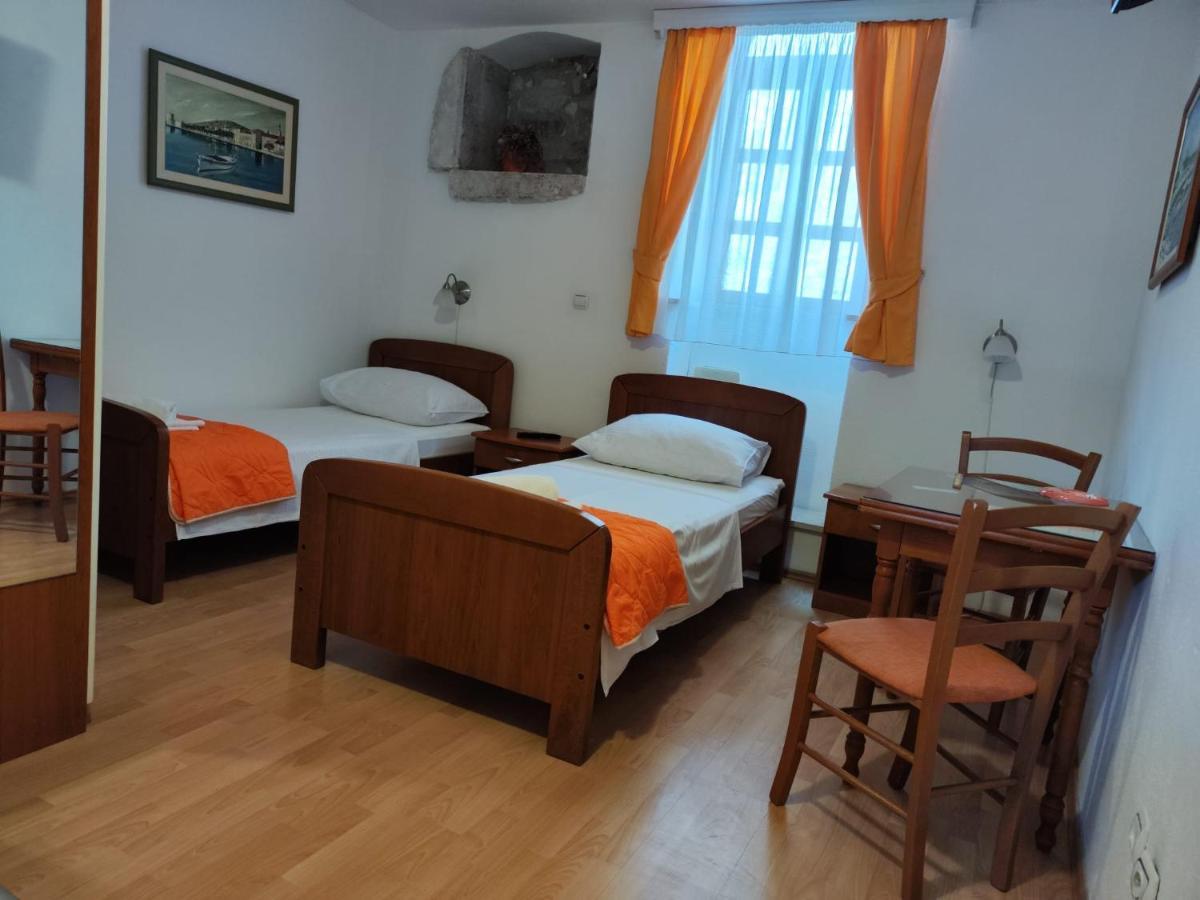 Maja Apartments Трогир Экстерьер фото